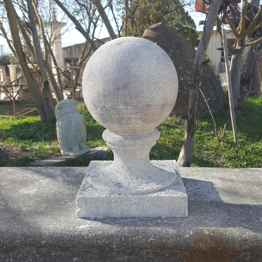 BOULE DE DESSUS DE PILIER...