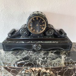 HORLOGE EN MARBRE VERT H33
